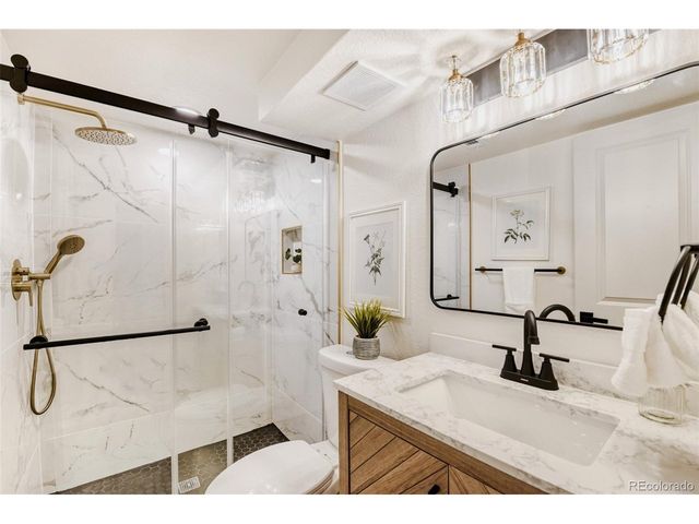 900 Essex Dr, Denver, CO 80229