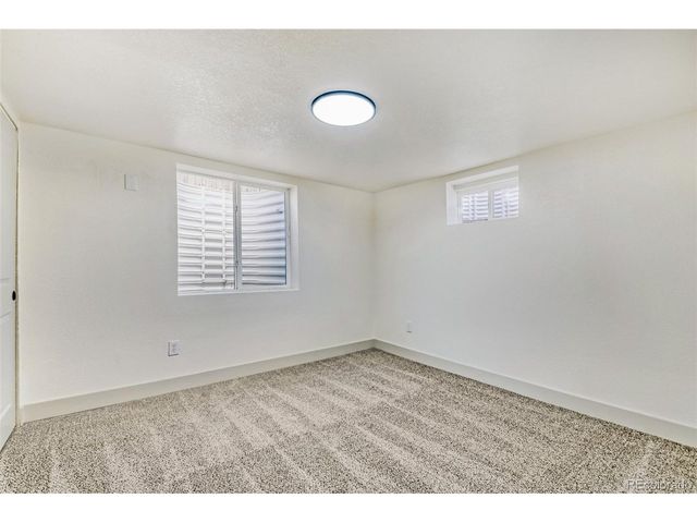 900 Essex Dr, Denver, CO 80229