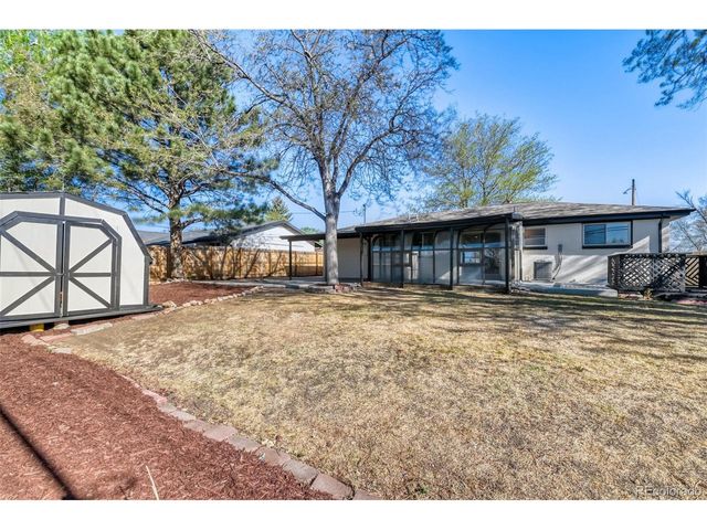 900 Essex Dr, Denver, CO 80229