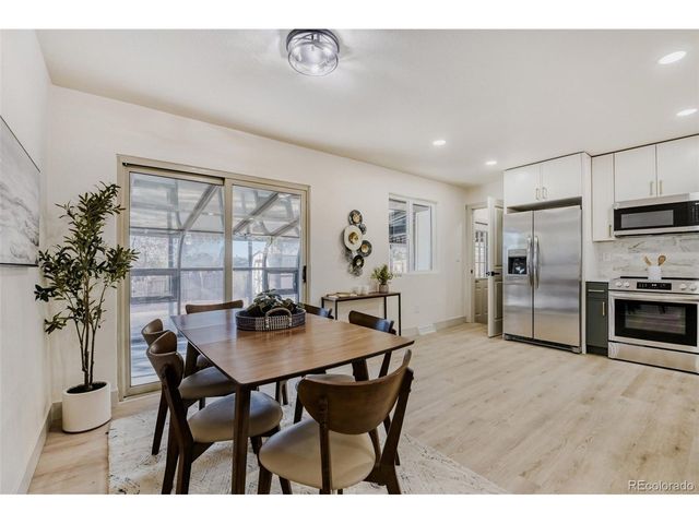 900 Essex Dr, Denver, CO 80229