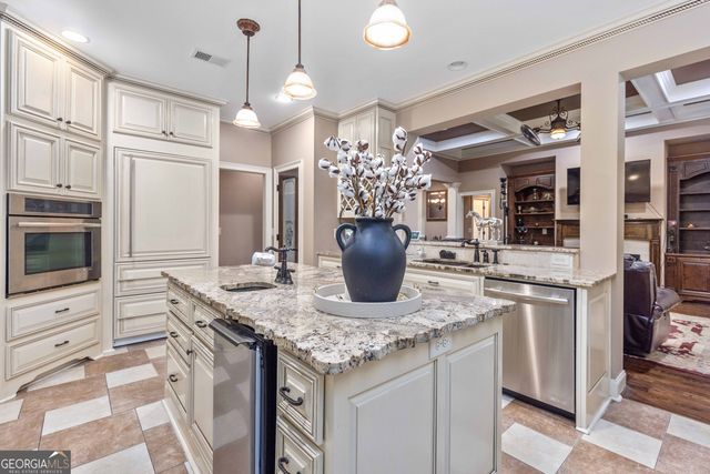 1602 MASON CT, Phenix City, AL 36867