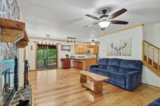 1133 Garrett Circle, Blairsville, GA 30512