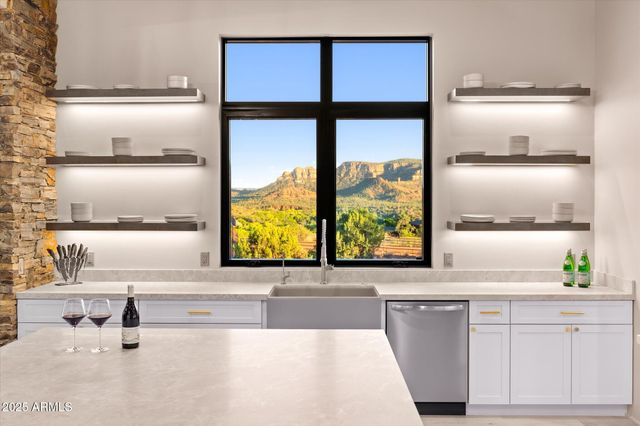 305 SACRED EAGLE Lane, Sedona, AZ 86336