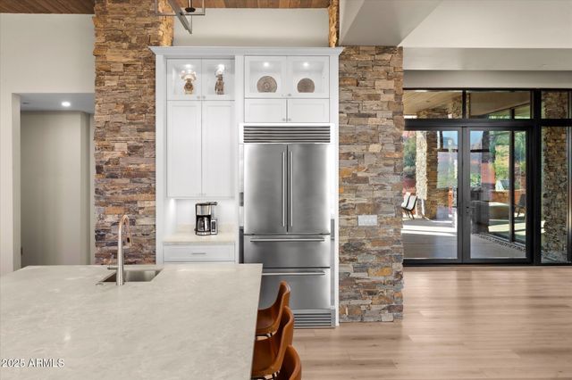 305 SACRED EAGLE Lane, Sedona, AZ 86336