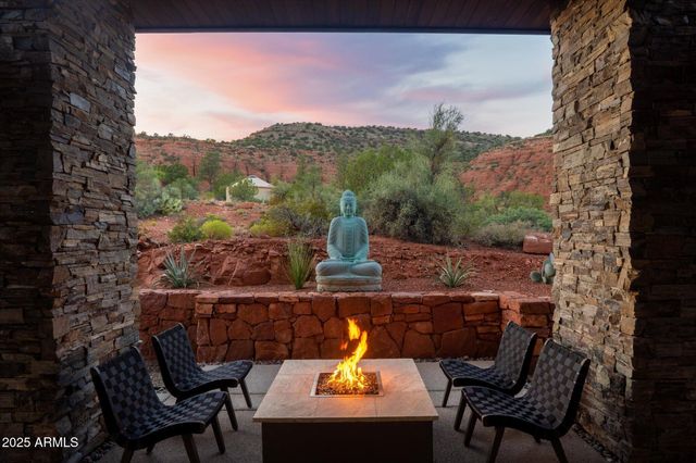 305 SACRED EAGLE Lane, Sedona, AZ 86336