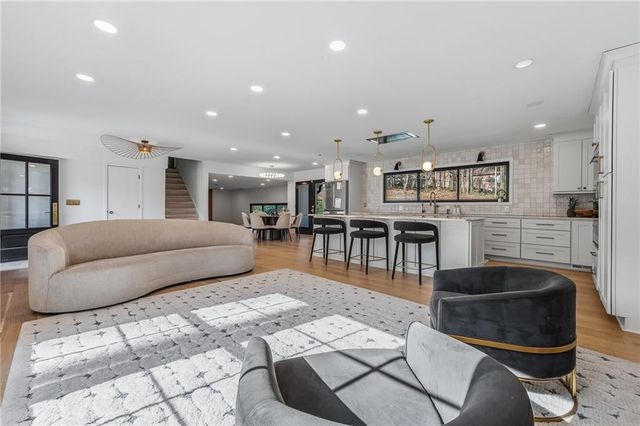 855 Flamingo Drive SW, Atlanta, GA 30311