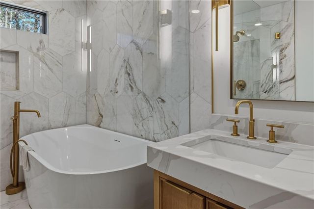 855 Flamingo Drive SW, Atlanta, GA 30311