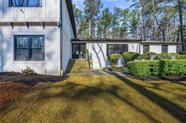 855 Flamingo Drive SW, Atlanta, GA 30311