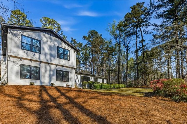 855 Flamingo Drive SW, Atlanta, GA 30311