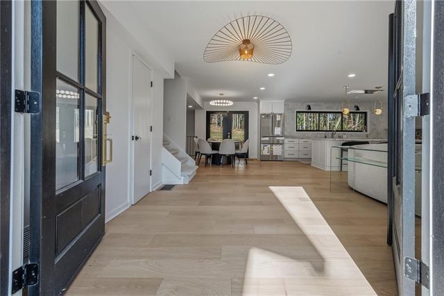 855 Flamingo Drive SW, Atlanta, GA 30311