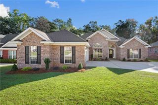 1675 Stonebridge Court, Mobile, AL 36695