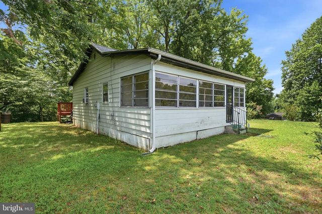 3009 PONDS WOOD RD, Huntingtown, MD 20639