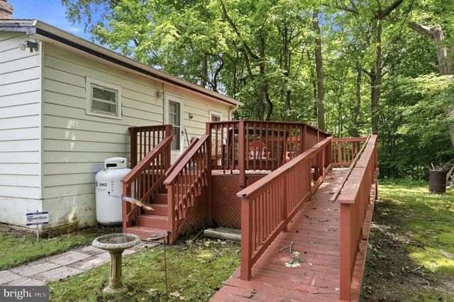 3009 PONDS WOOD RD, Huntingtown, MD 20639