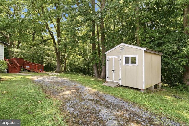 3009 PONDS WOOD RD, Huntingtown, MD 20639