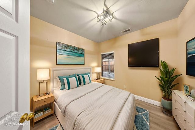 2209 Lantern Dr, Modesto, CA 95355