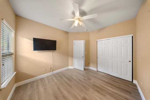 2209 Lantern Dr, Modesto, CA 95355