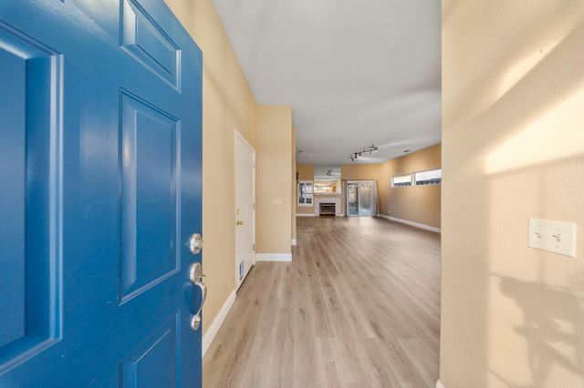 2209 Lantern Dr, Modesto, CA 95355