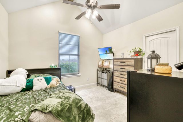 7386 Garrison Creek Drive, Bryan, TX 77808