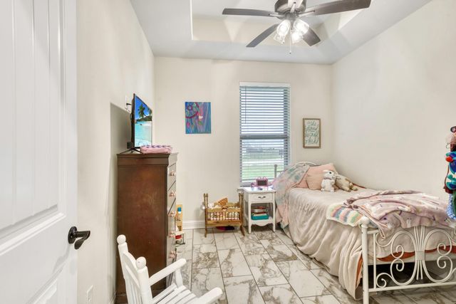 7386 Garrison Creek Drive, Bryan, TX 77808