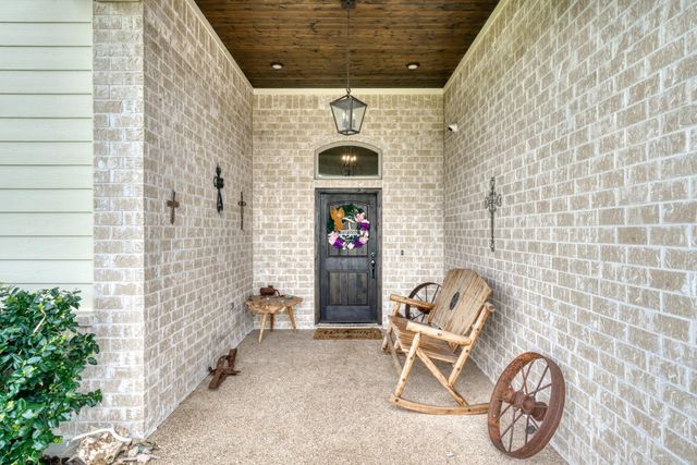 7386 Garrison Creek Drive, Bryan, TX 77808