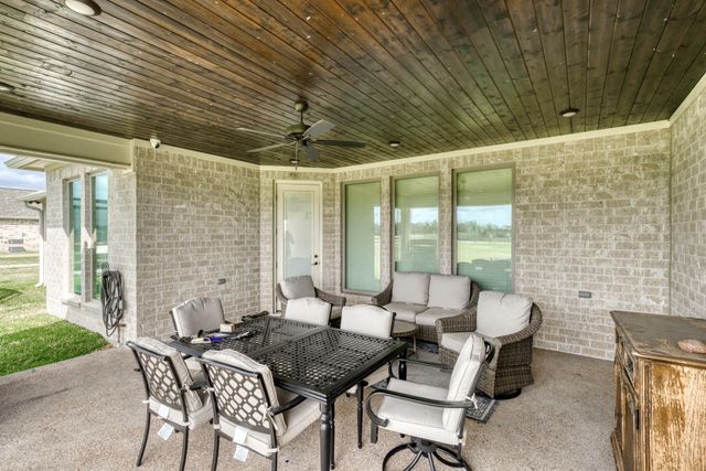 7386 Garrison Creek Drive, Bryan, TX 77808