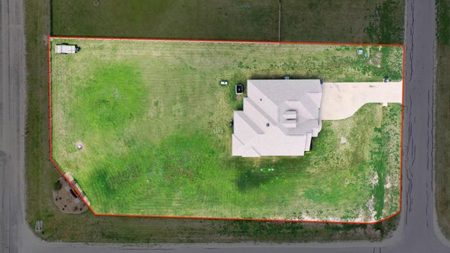 7386 Garrison Creek Drive, Bryan, TX 77808