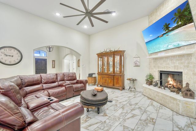 7386 Garrison Creek Drive, Bryan, TX 77808
