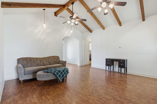 2421 Pecan Springs Road, Cleburne, TX 76031