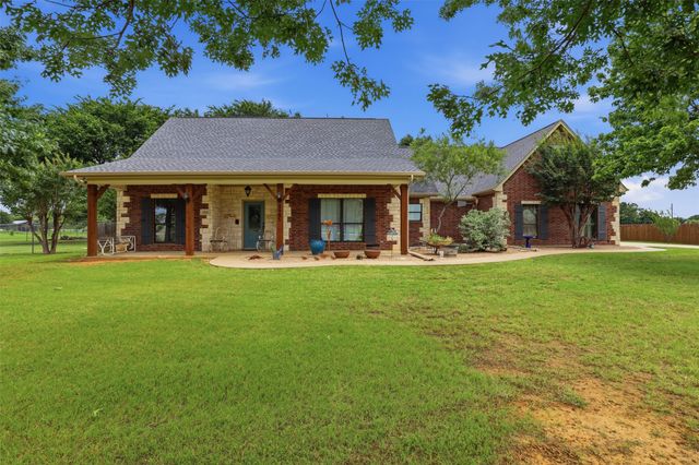 2421 Pecan Springs Road, Cleburne, TX 76031