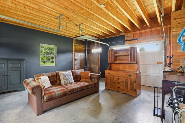 2421 Pecan Springs Road, Cleburne, TX 76031
