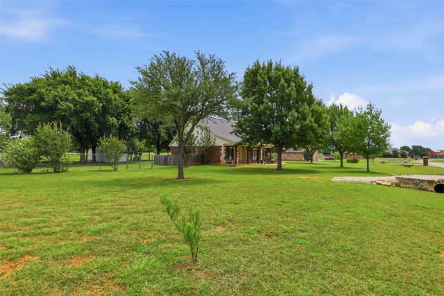2421 Pecan Springs Road, Cleburne, TX 76031