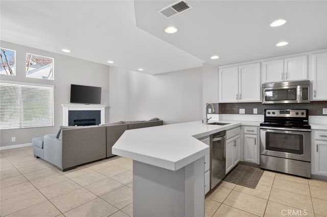 9 Fallingstar 15, Irvine, CA 92614