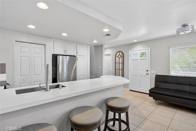 9 Fallingstar 15, Irvine, CA 92614