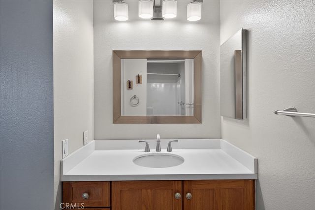 9 Fallingstar 15, Irvine, CA 92614