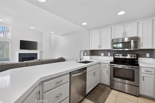 9 Fallingstar 15, Irvine, CA 92614