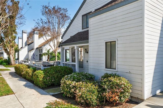 9 Fallingstar 15, Irvine, CA 92614