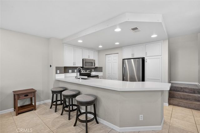 9 Fallingstar 15, Irvine, CA 92614