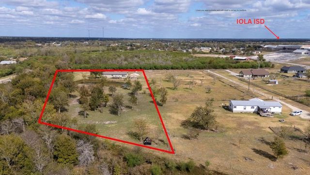 7155 County Road 108, Iola, TX 77861