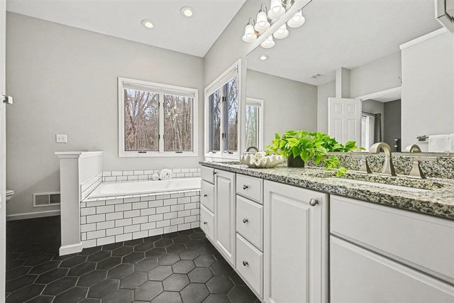 61404 Whitetail Run, Mattawan, MI 49071