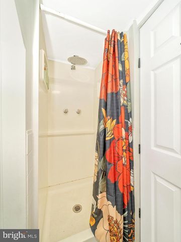 26 SHORE LN, Harpers Ferry, WV 25425