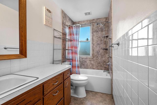 313 S MILL STREET, Hortonville, WI 54944