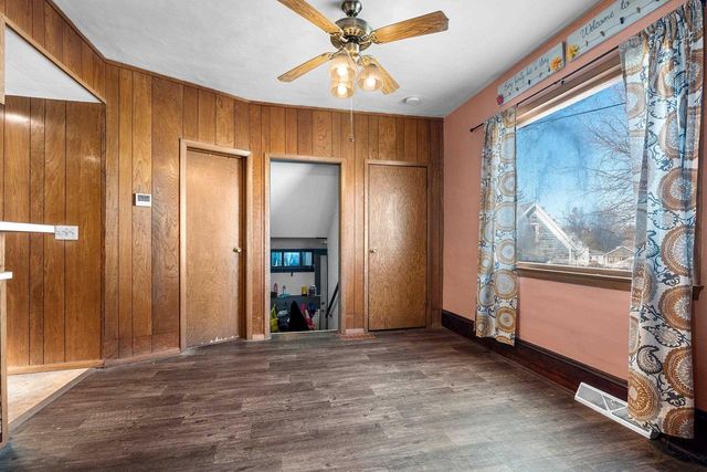 313 S MILL STREET, Hortonville, WI 54944