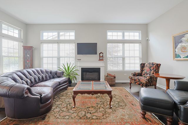 21450 W Basswood Lane, Plainfield, IL 60544