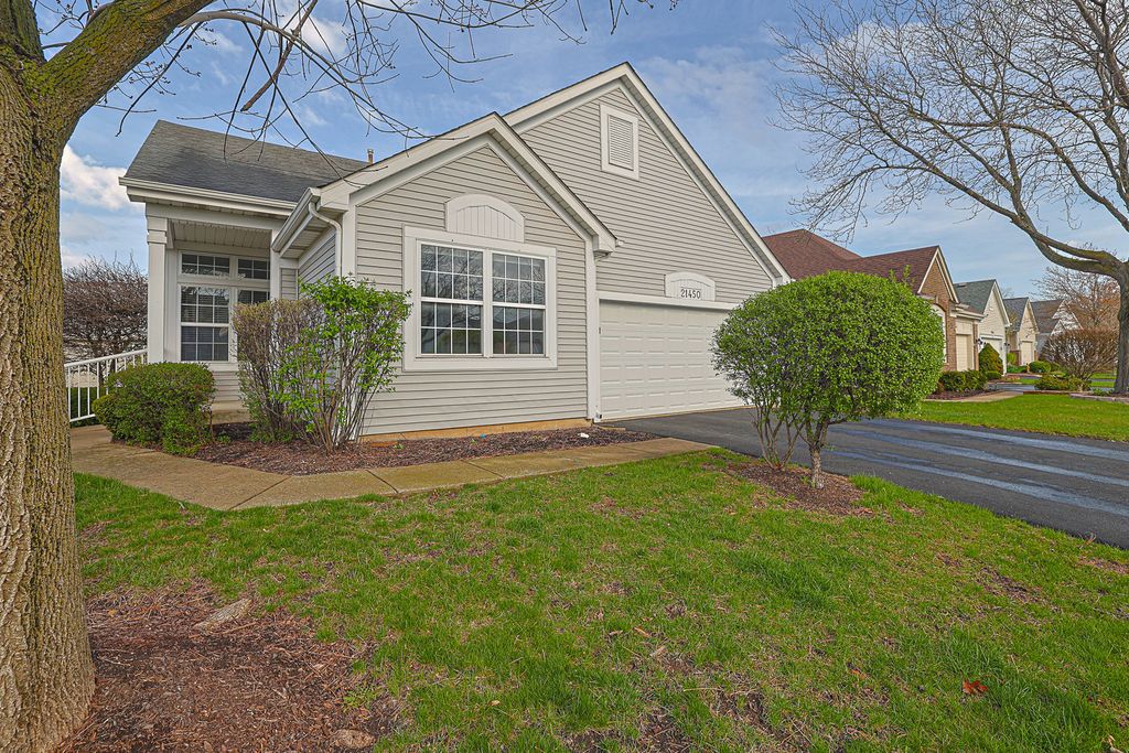 21450 W Basswood Lane, Plainfield, IL 60544