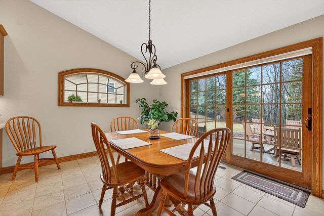 2520 Skyline DRIVE, West Bend, WI 53090