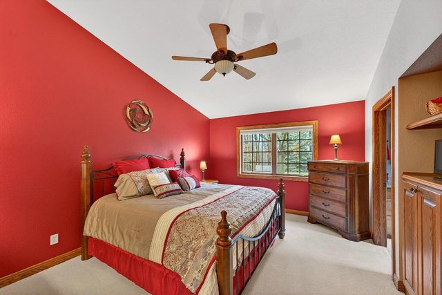 2520 Skyline DRIVE, West Bend, WI 53090