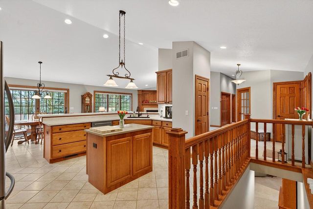 2520 Skyline DRIVE, West Bend, WI 53090