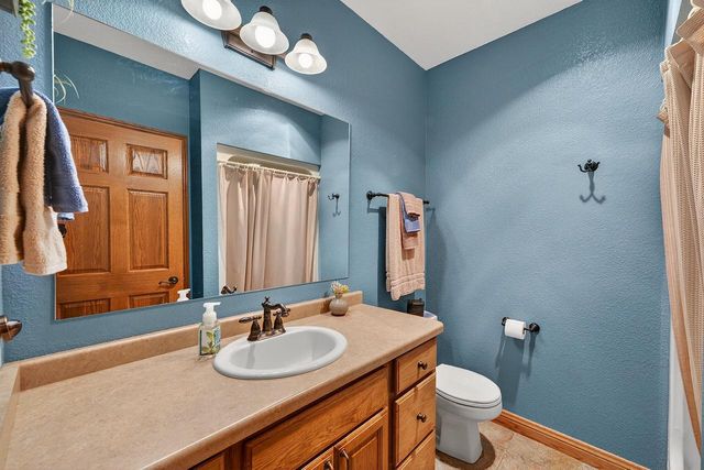 2520 Skyline DRIVE, West Bend, WI 53090