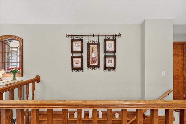 2520 Skyline DRIVE, West Bend, WI 53090