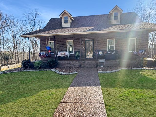 201 Norris Hancock Rd, Big Rock, TN 37023